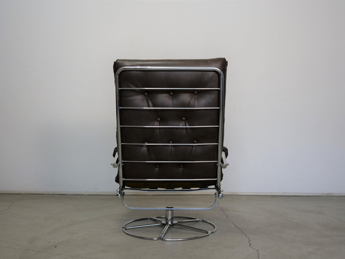 1970's Mid-Century Modern Lounge Chair