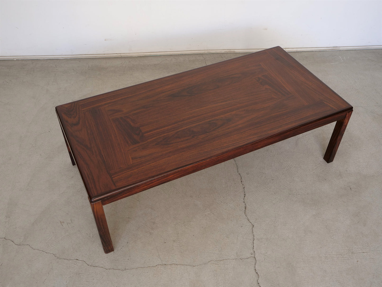 1960s Mid-Century / Danish Modern Rosewood Rectangular Coffee Table