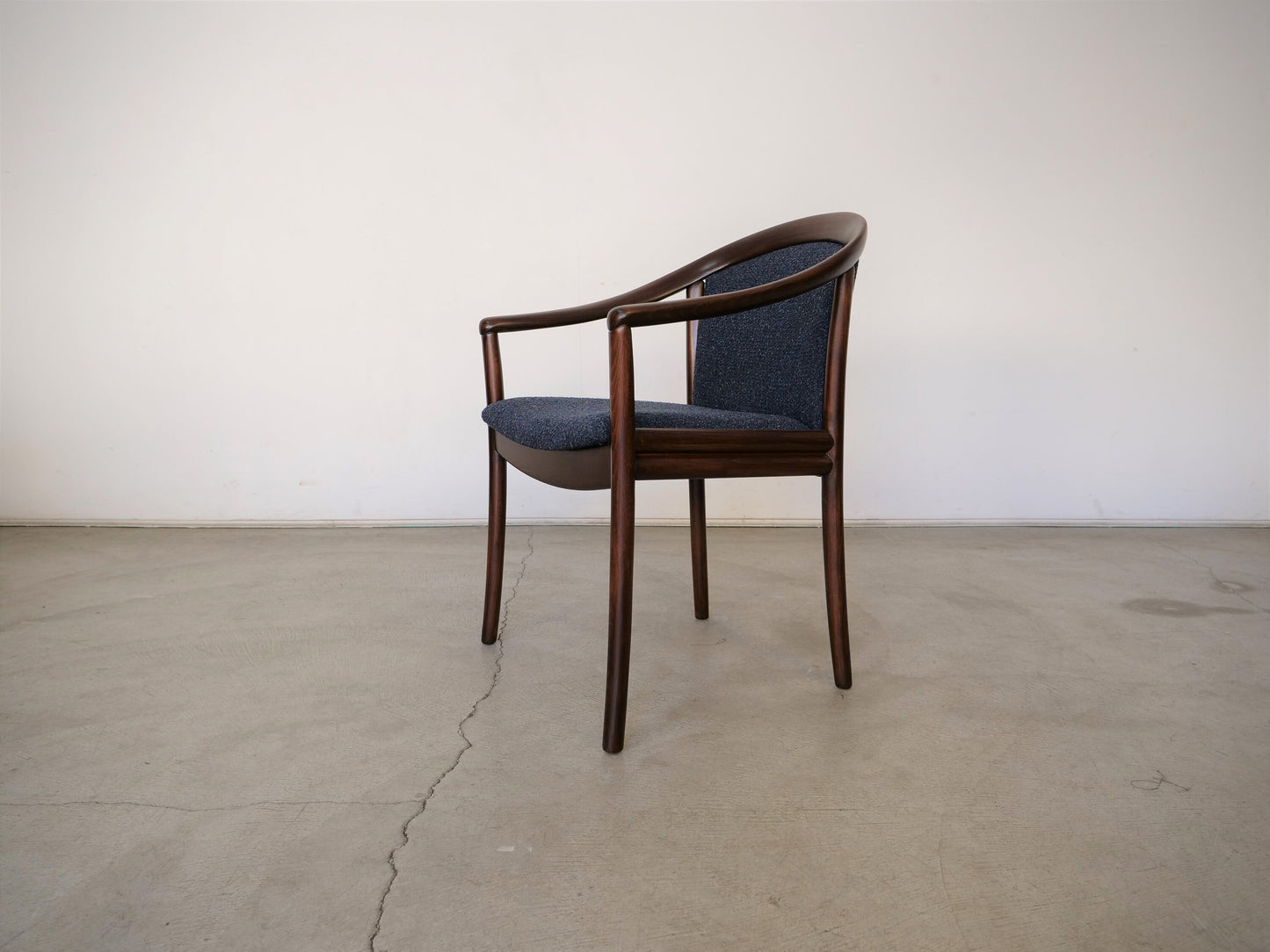 Set of Four Restored Vintage Mid-Century Modern Dining Chairs