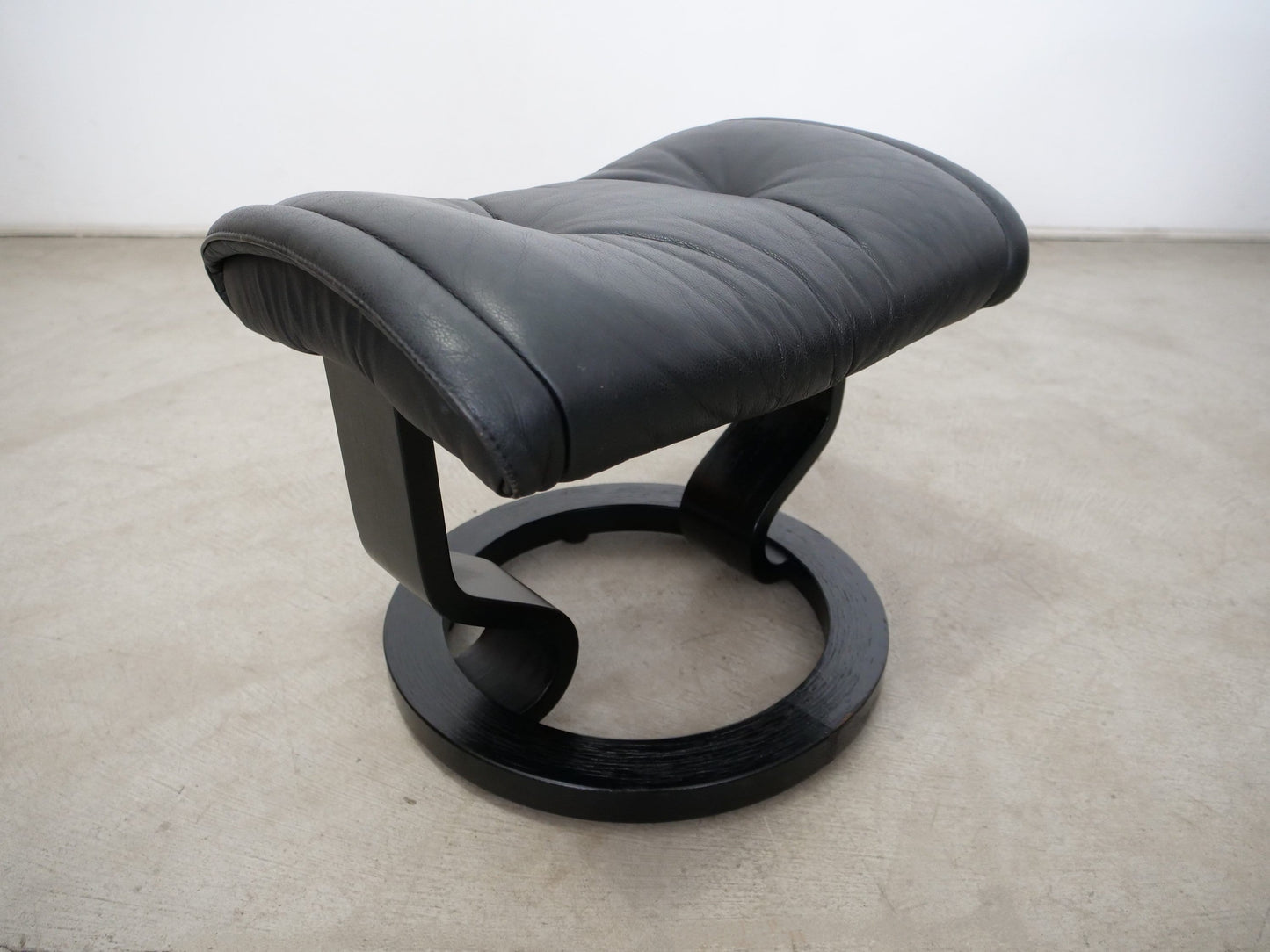 Vintage Ekornes Stressless Lounge Chair and Ottoman