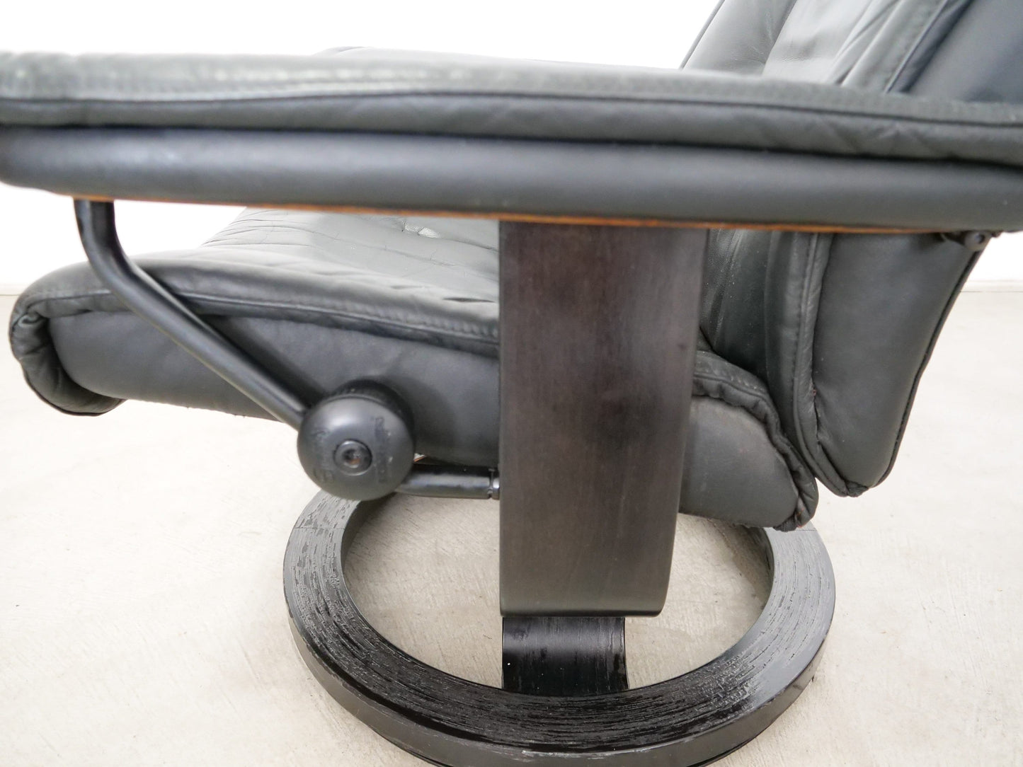 Vintage Ekornes Stressless Lounge Chair and Ottoman