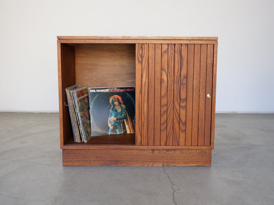 1960's Midcentury Modern Credenza / Cabinet